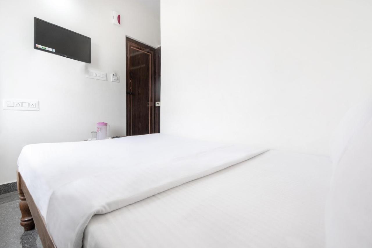 Готель Spot On 45103 Galaxy Grand Narasimharaja Puram Екстер'єр фото